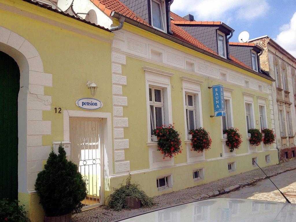 Pension & Sauna Am Lorenz Calbe 外观 照片