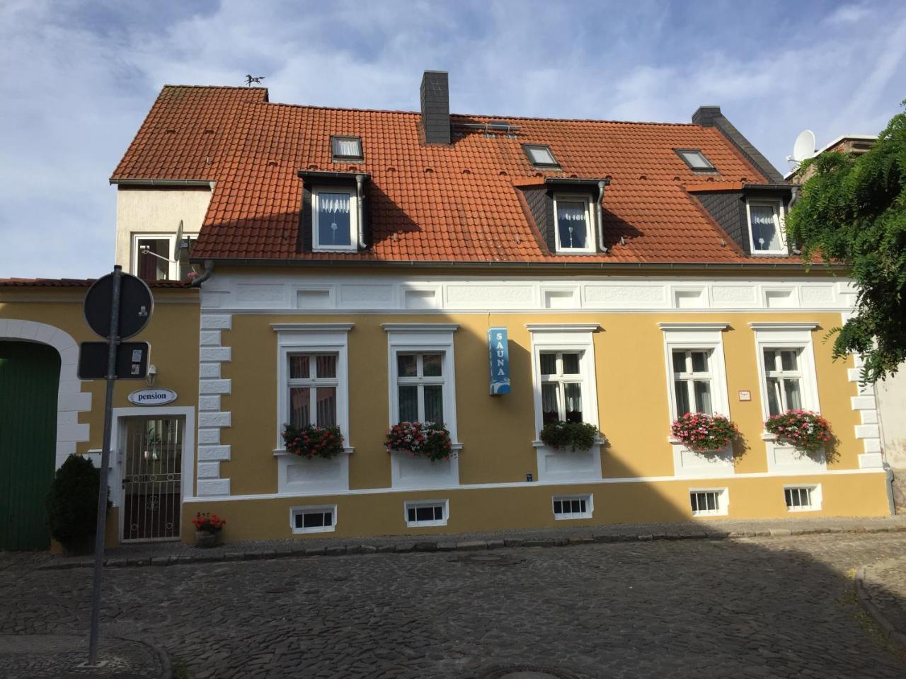 Pension & Sauna Am Lorenz Calbe 外观 照片