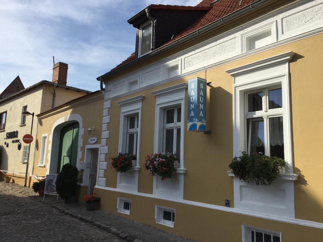 Pension & Sauna Am Lorenz Calbe 外观 照片